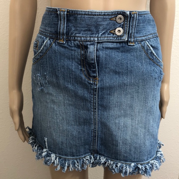 🌻 Ann Taylor LOFT Fringe Hem Distressed Skirt - Picture 1 of 8